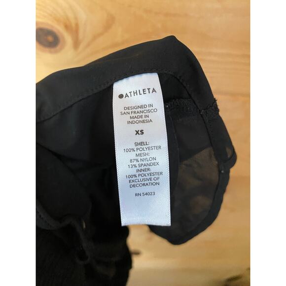 Athleta black Mesh Racer Run Mid Rise 4 athletic shorts size XS - Picture 6 of 6